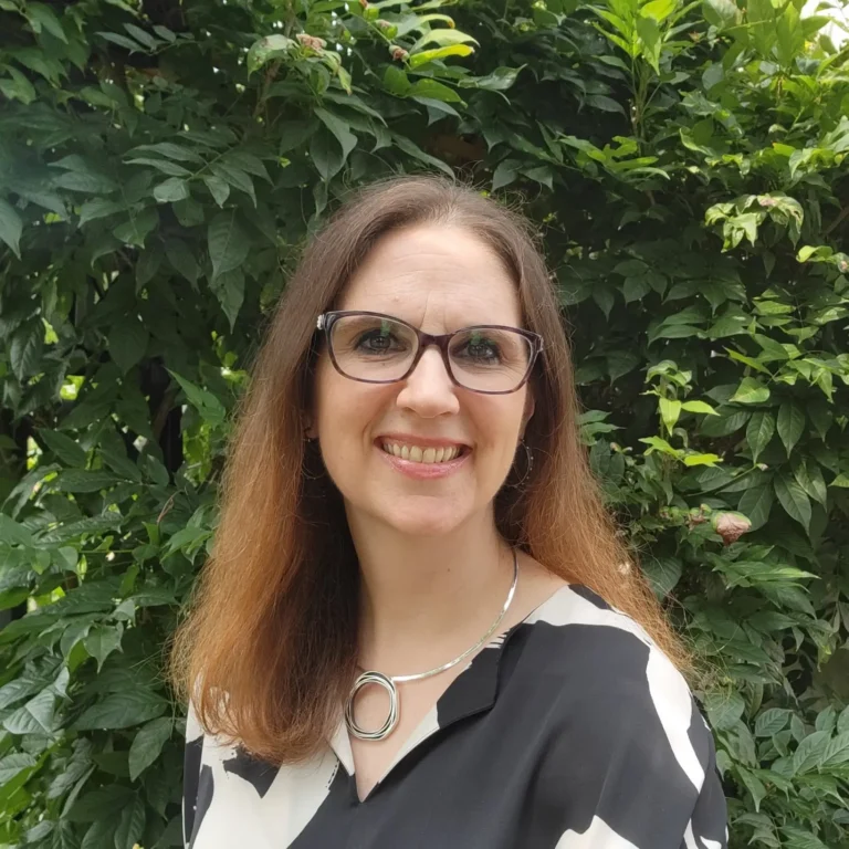 Adrienne Neszmelyi-Romano